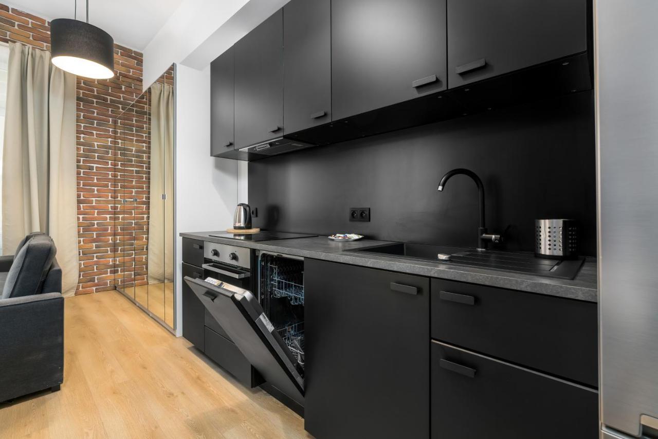 Apartment Poznan Mtp Chelmonskiego By Noclegi Renters Luaran gambar